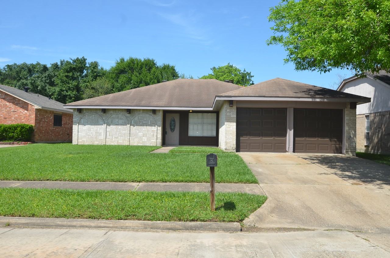 19510 Westhaven Dr - Photo 2 of 36