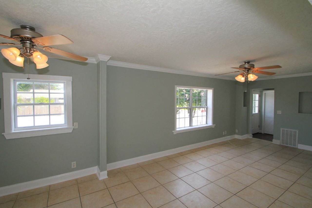 516 Lantana St - Photo 3 of 12