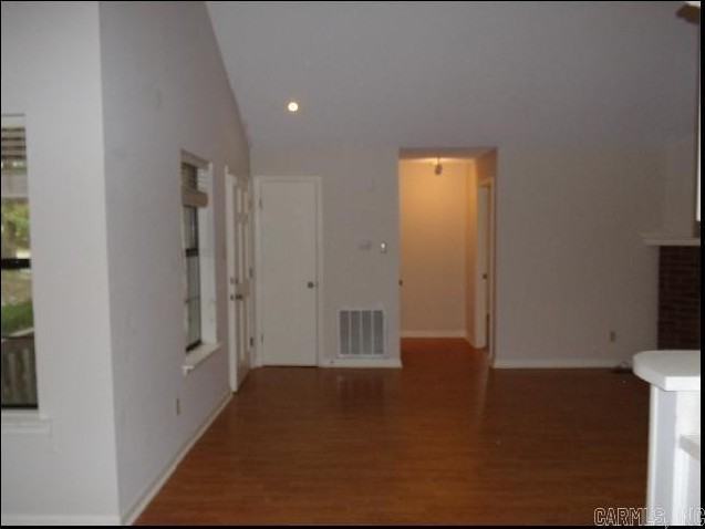 16 Woodlore Cir - Photo 4 of 22