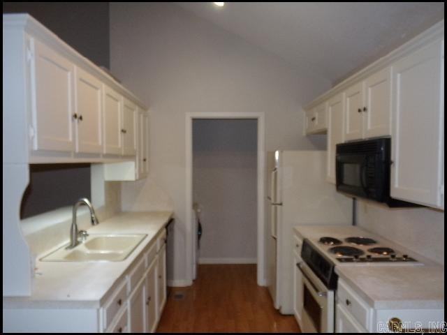 16 Woodlore Cir - Photo 6 of 22