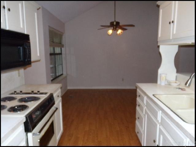 16 Woodlore Cir - Photo 7 of 22