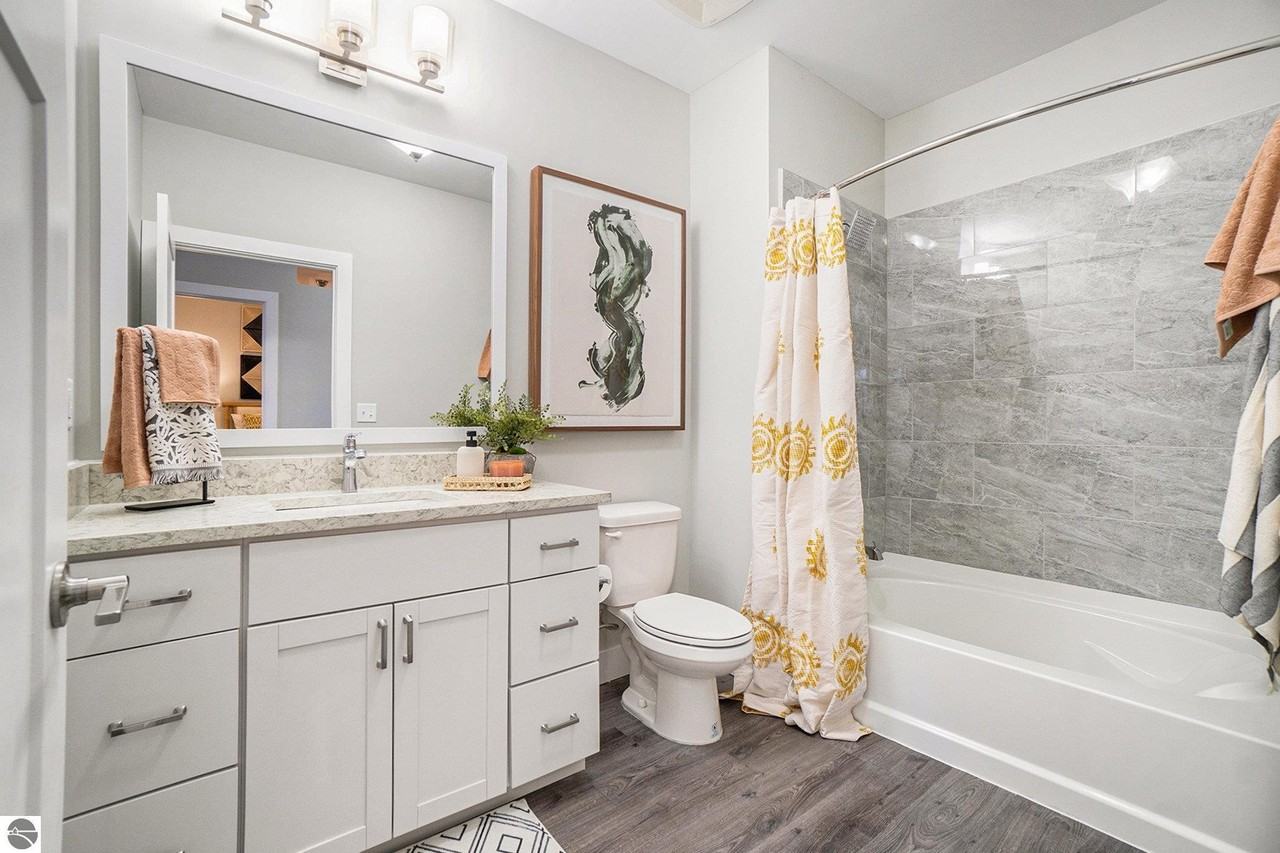 309 W Front St - Photo 7 of 50