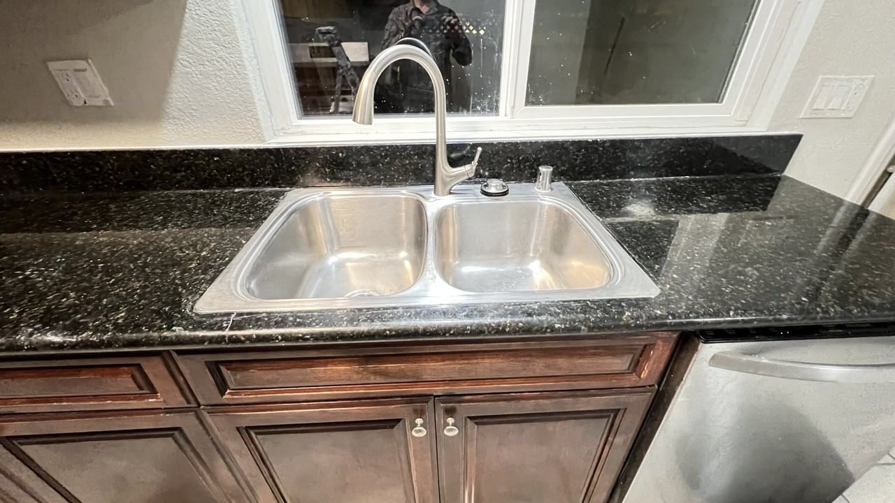 3446 Thunder Dr #3446 - Photo 3 of 7