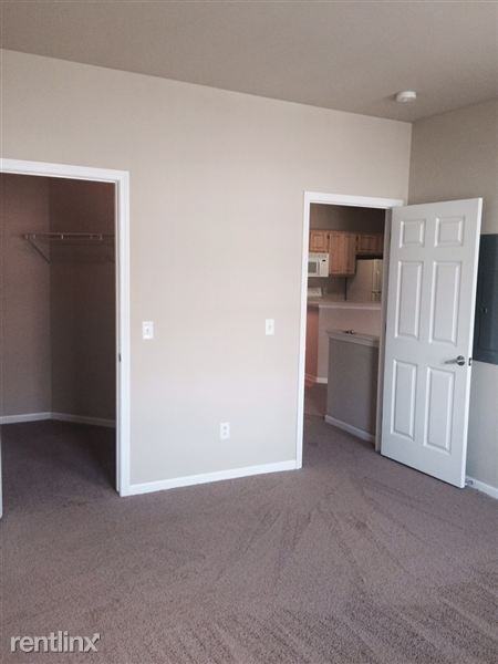 Town Commons Apartments 1601 Town Commons Dr, Howell, MI 48855 Zumper