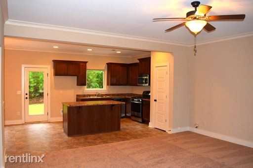 409 Polo Trace - Photo 3 of 11