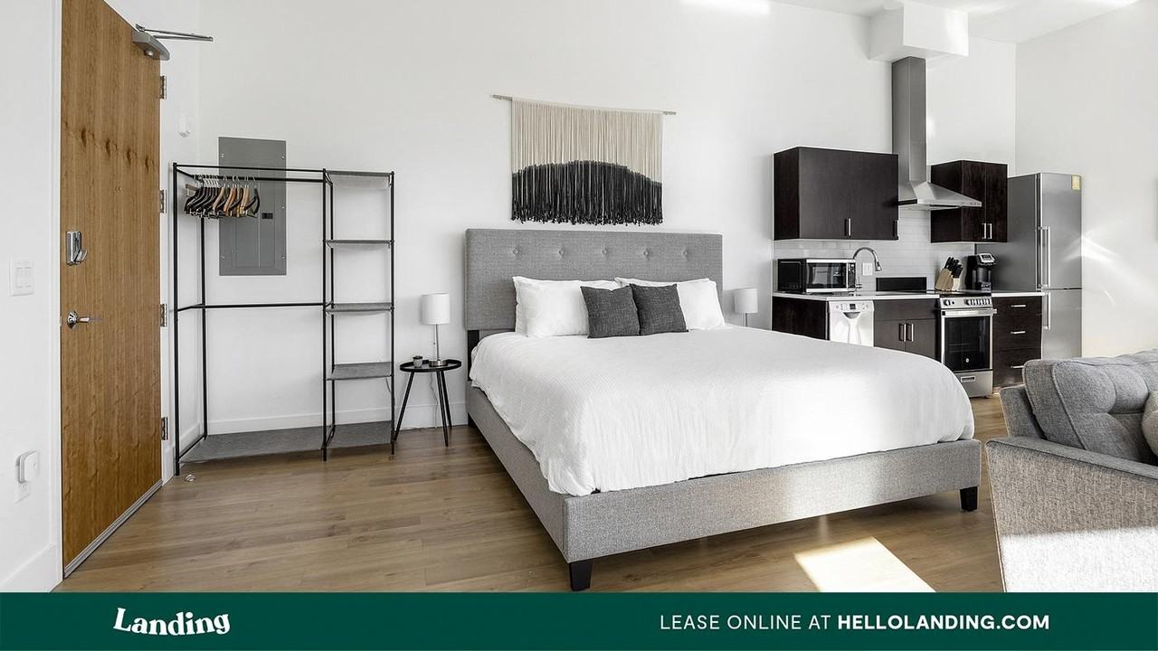 135 Adams St - Photo 3 of 50