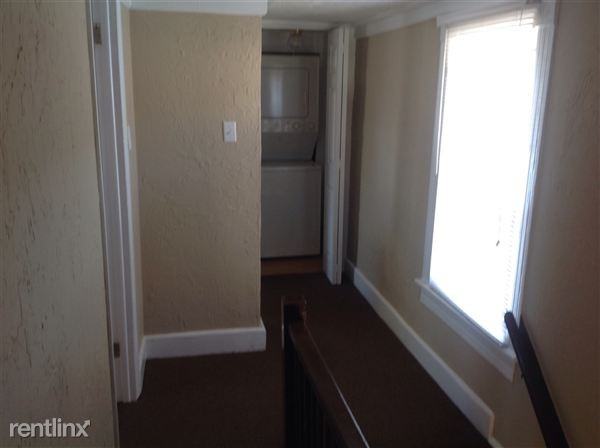 Oliver Street Apartments - Photo 2 of 12