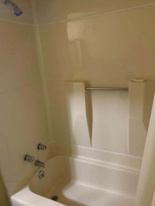 966 Ridge Ave 2nd Fl - Photo 4 of 9