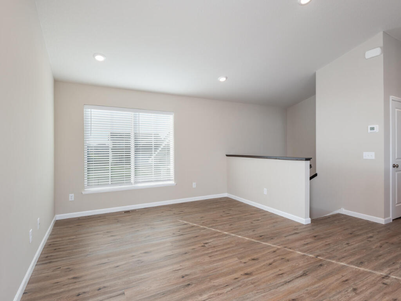 956 Forest Edge Cir - Photo 3 of 19