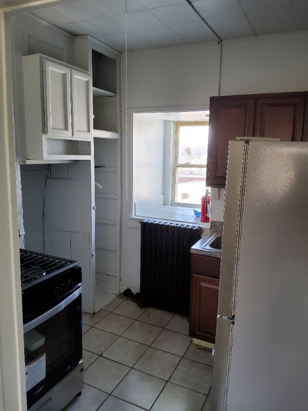 37 S Hamilton St #5 - Photo 3 of 6