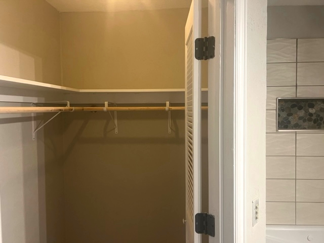 5056 Clear Springs Dr - Photo 4 of 14