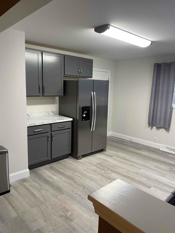 915 Rimer Dr #B - Photo 3 of 9