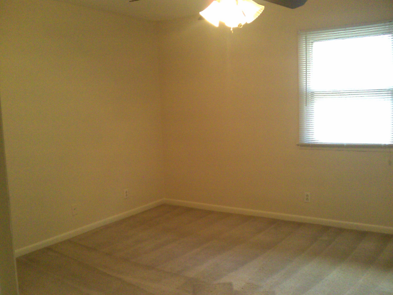 3322 Fairmont Dr #6 - Photo 4 of 6