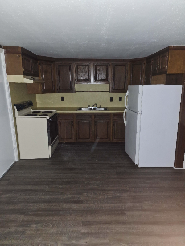 349 Main St #C - Photo 2 of 5