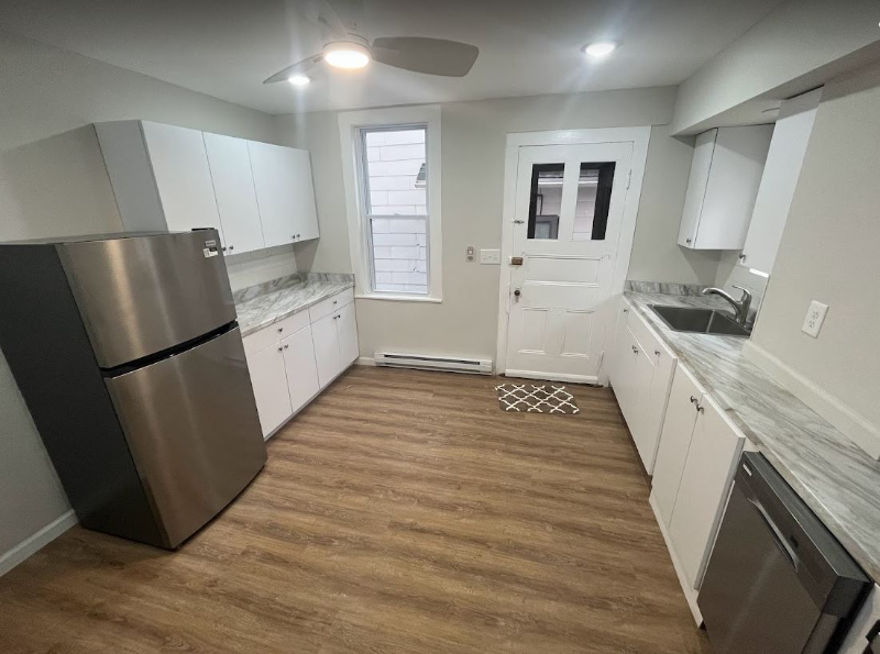 813 Eynon St #1 - Photo 5 of 15