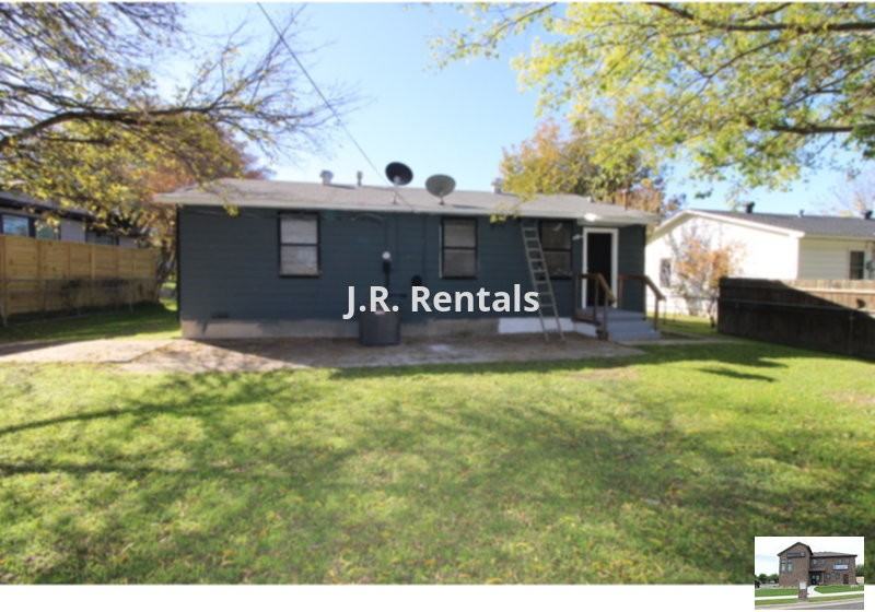 409 Short Ave - Photo 2 of 23