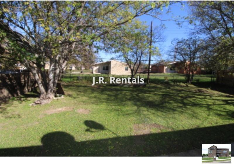 409 Short Ave - Photo 3 of 23