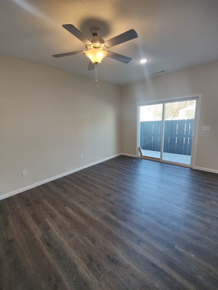 2333 N Burns Ave #NA - Photo 2 of 14