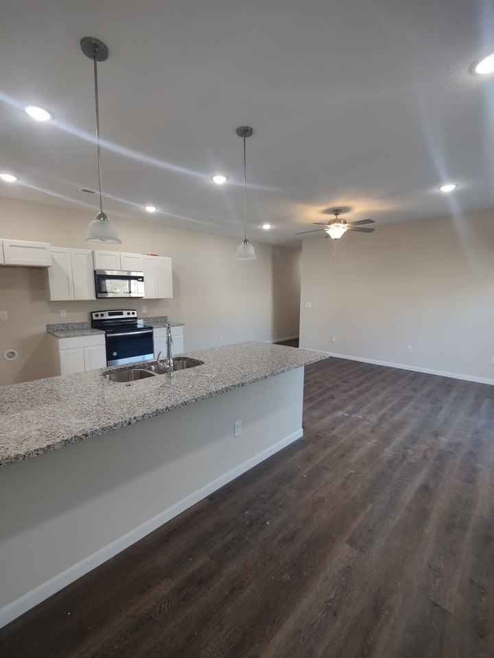 2333 N Burns Ave #NA - Photo 3 of 14