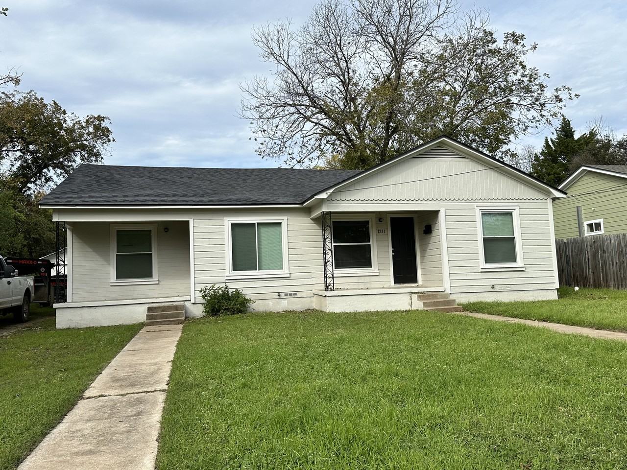 1233 Frost Ave #NA - Photo 3 of 7