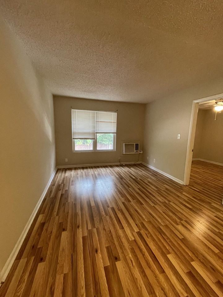 874 Deer Wood Ln #874 - Photo 3 of 21