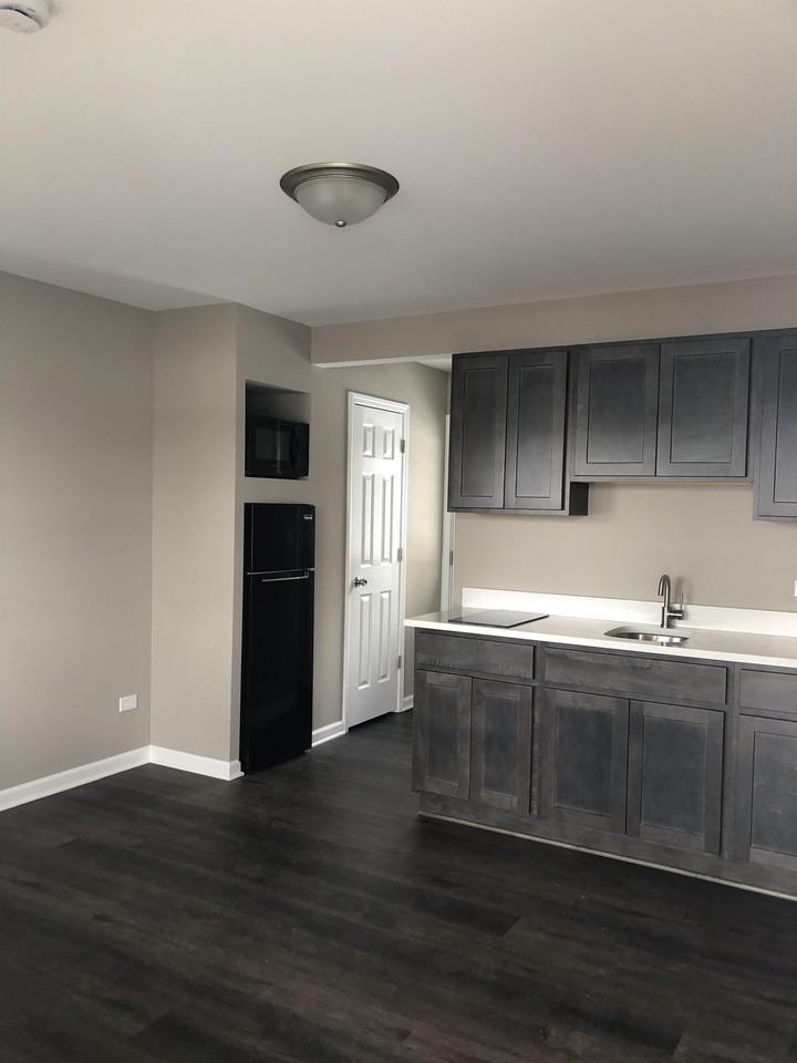 1590 Main Street #5 - Photo 2 of 6