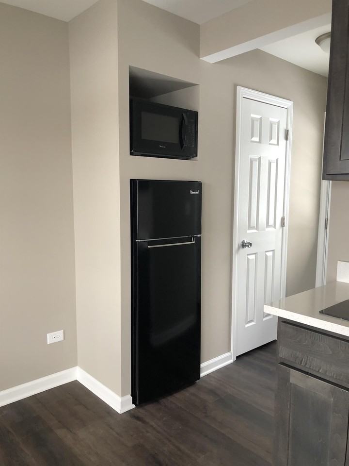 1590 Main Street #5 - Photo 3 of 6