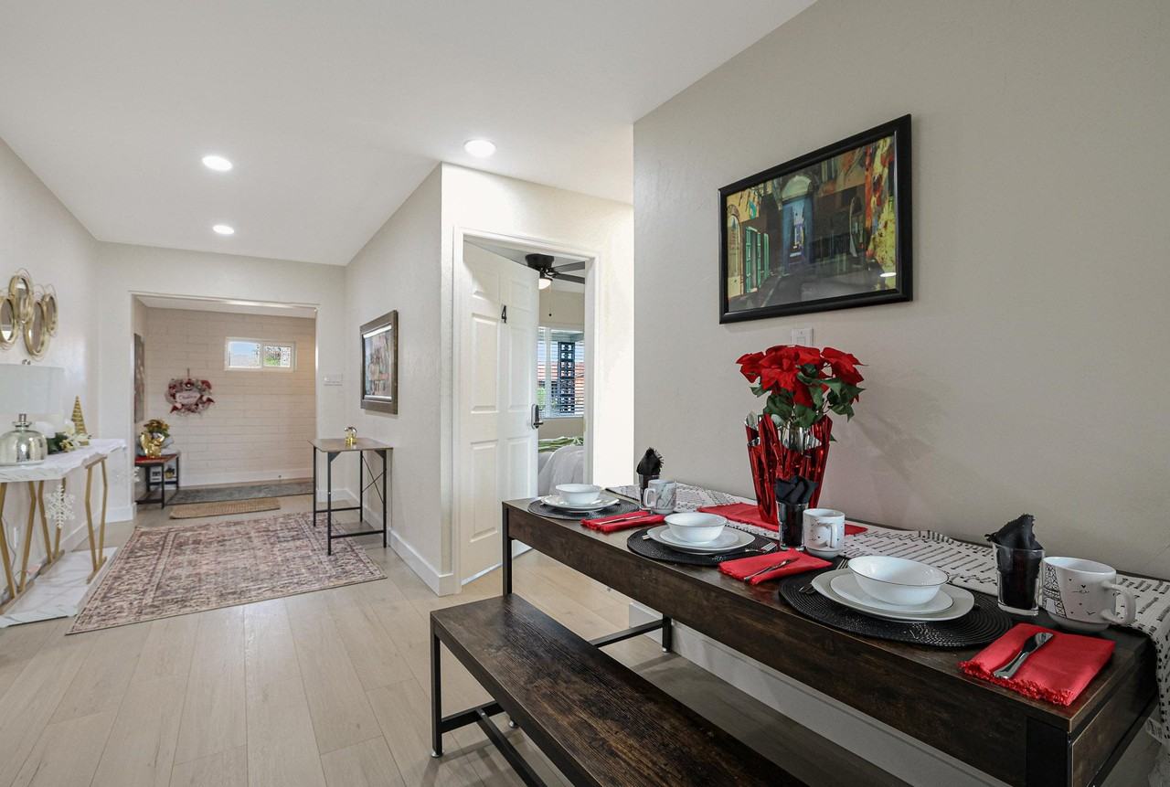 W Vista Ave - Photo 3 of 11