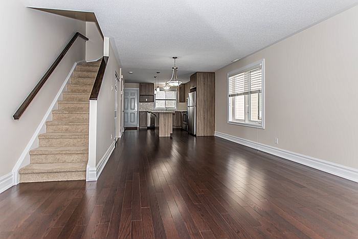 340-342 Bell St South - Photo 3 of 12