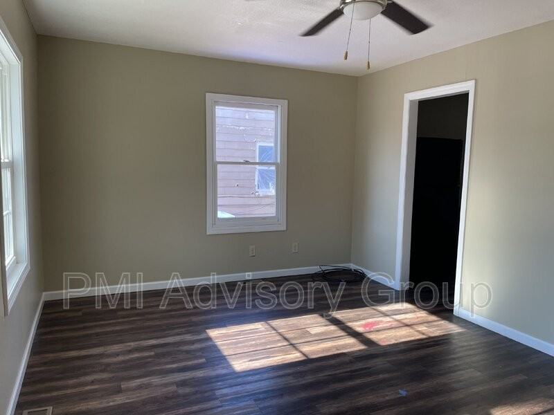 940 Se Pinecrest Dr - Photo 2 of 17