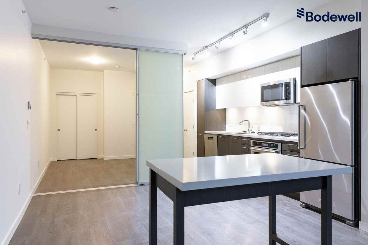 Canvas - Photo 3 of 17