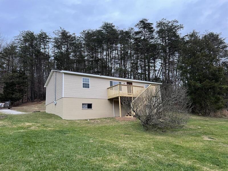 372 Kilgore Rd - Photo 2 of 16