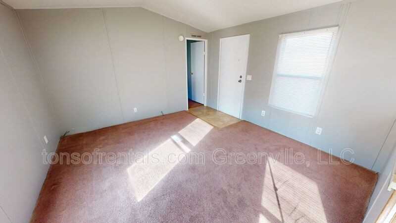 131 Brookstone Dr - Photo 2 of 12