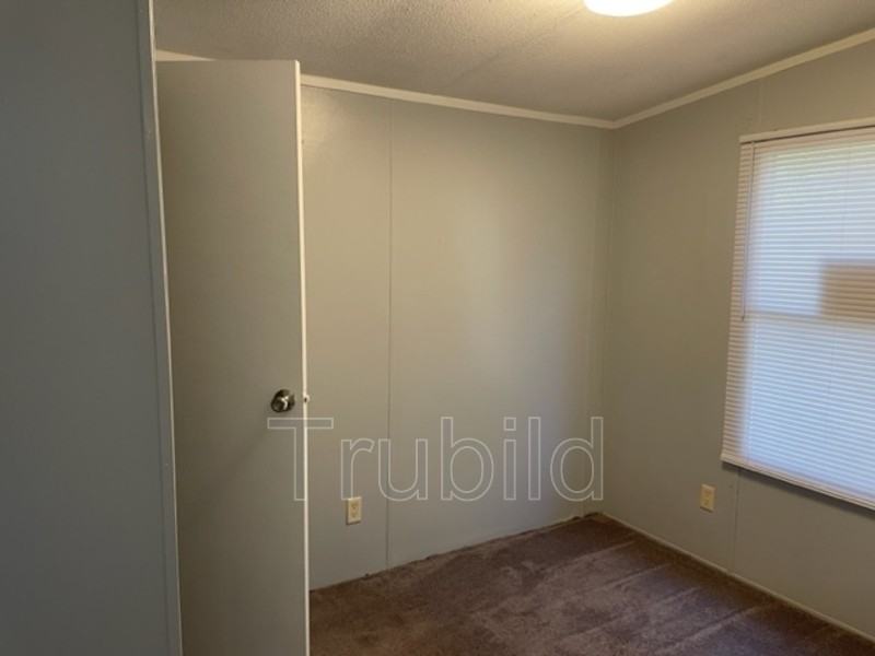 9B Somerset Dr - Photo 3 of 9