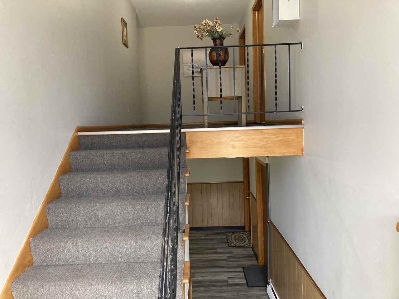 136 11th Avenue North #1B - Photo 4 of 20