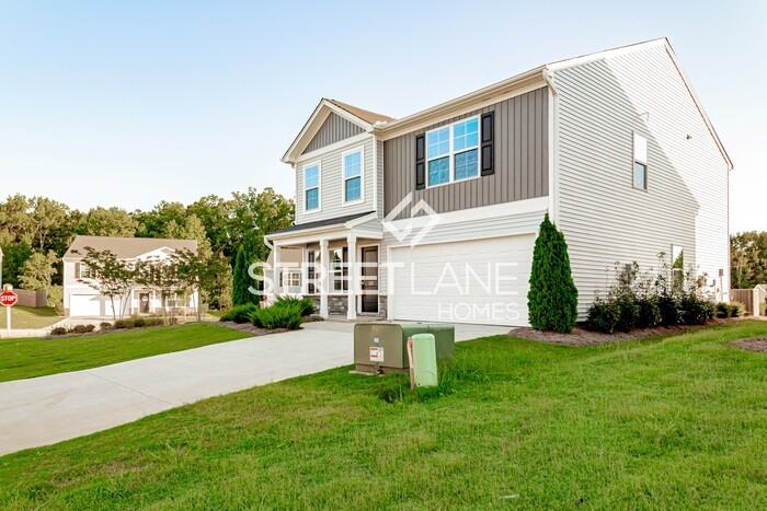 305 Elevation Ct - Photo 3 of 31