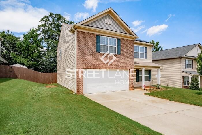 663 Markham Cir - Photo 3 of 24