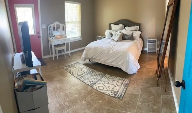 125 Lakeview Ct #NA - Photo 2 of 15