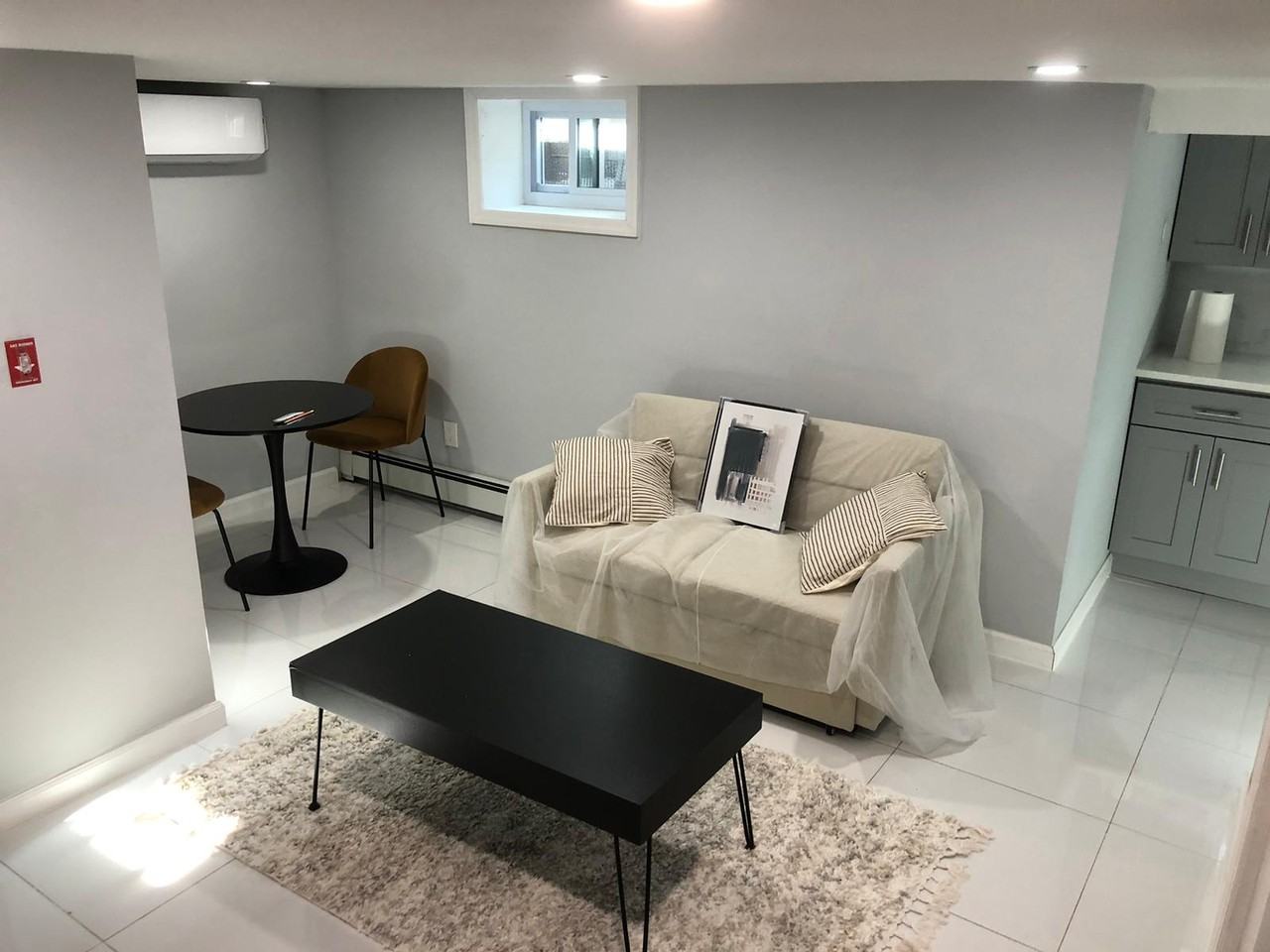 17642 132nd Ave - Photo 2 of 4