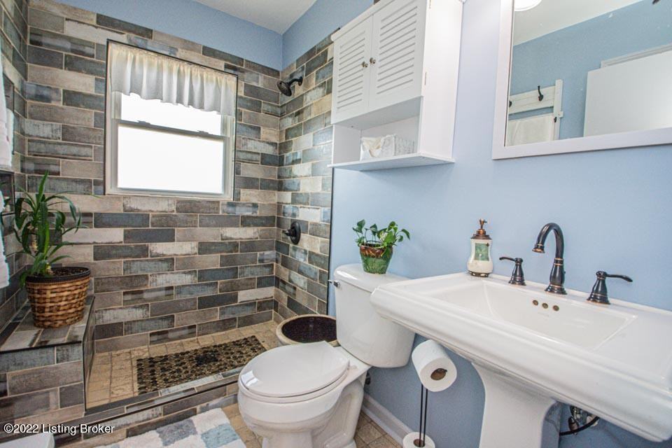 2902 Abigail Dr #4 - Photo 2 of 5
