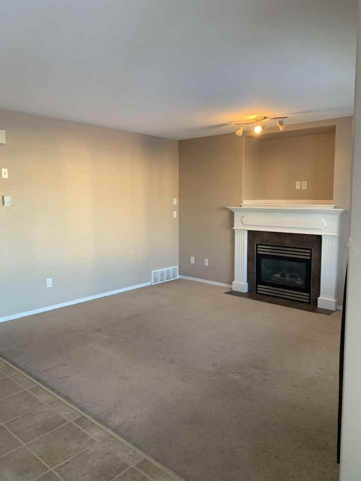 12930 95 St #1 - Photo 3 of 9