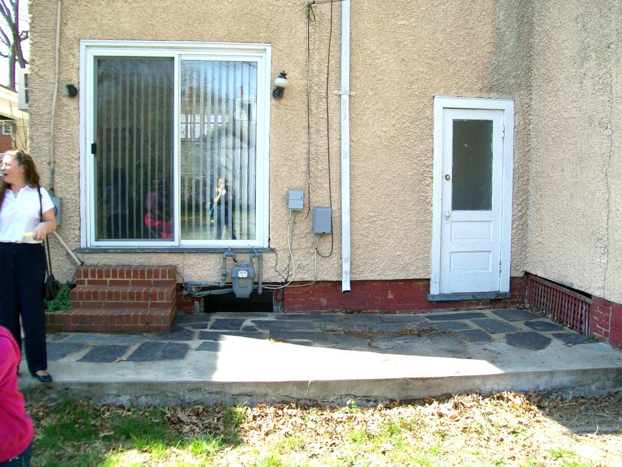 2807 Edgewood Ave #1 - Photo 7 of 9