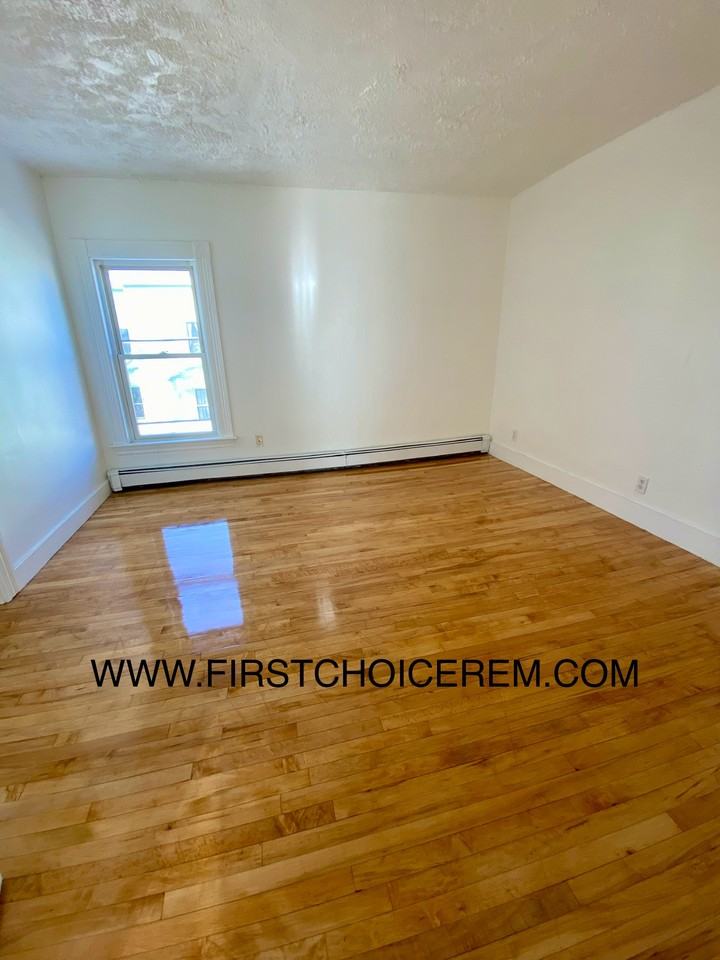 51 Pierce St #4 - Photo 3 of 11