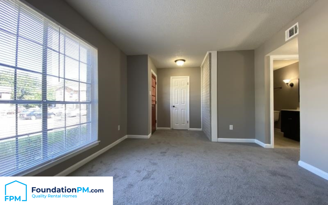 3762 Maple Leaf Cv #2 - Photo 6 of 16