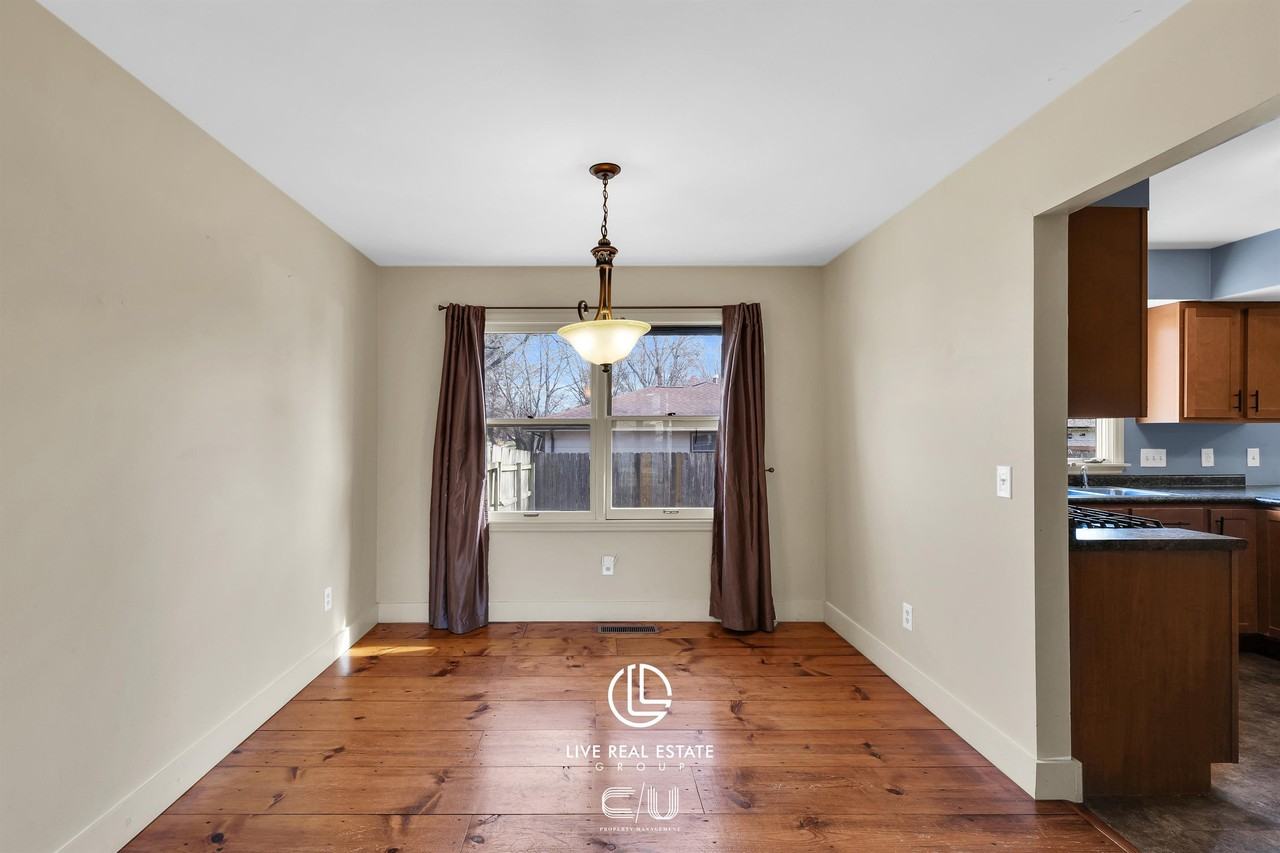 2312 Hackberry Ct #1 - Photo 5 of 32