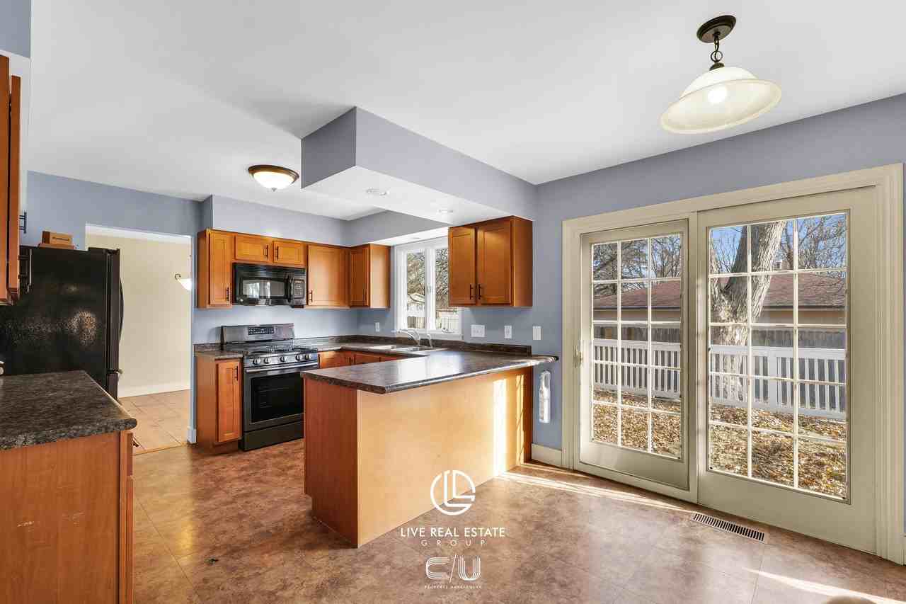 2312 Hackberry Ct #1 - Photo 6 of 32