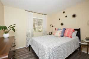 featured image of 73373 Country Club Dr