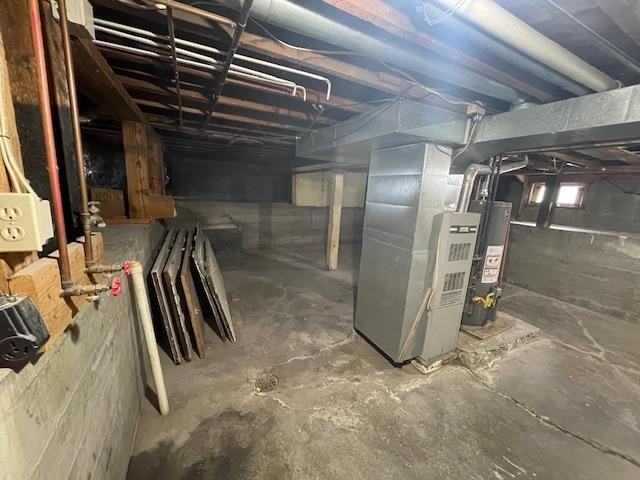 501 E 1st St - Photo 2 of 12