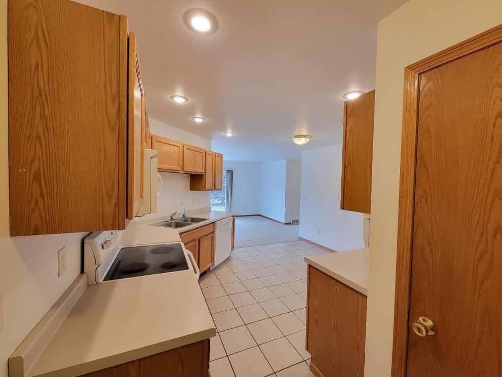 6913 Feith Ave - Photo 6 of 14