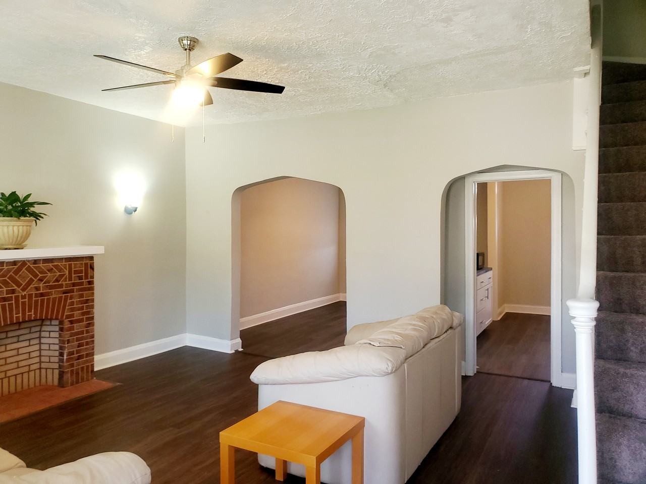 211 Allendale Street - Photo 3 of 26
